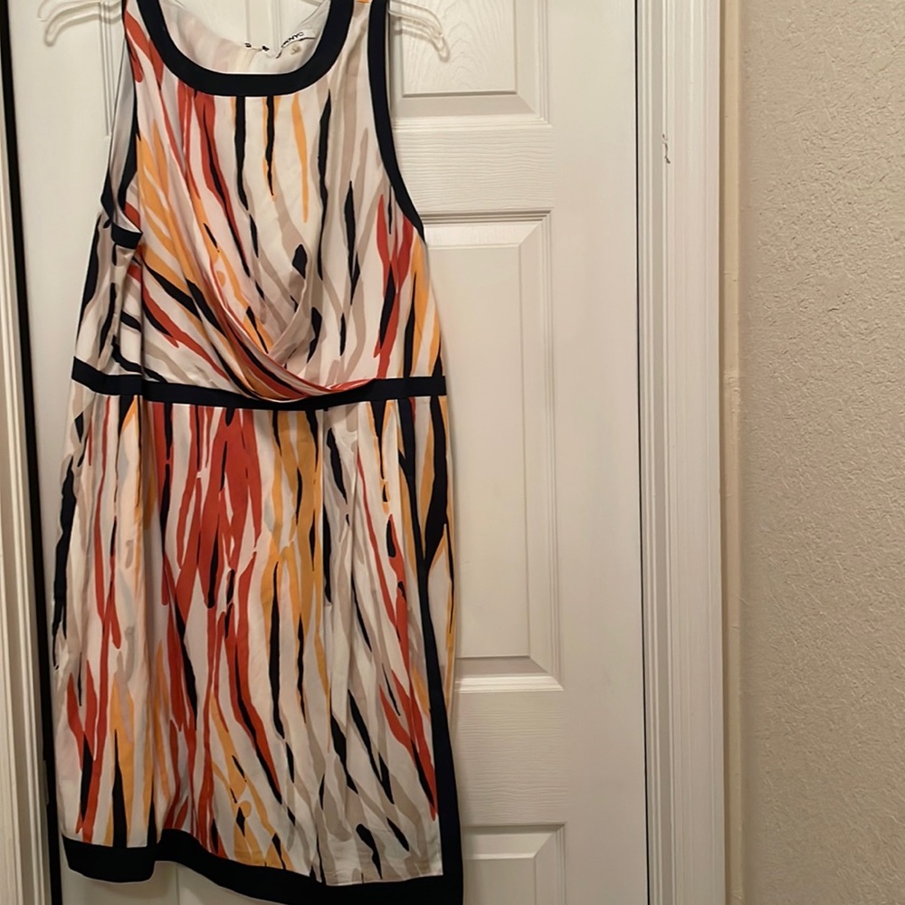 Cute DKNYC dress. So flattering!